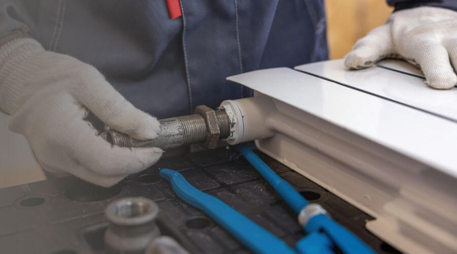 Expert burst pipe repair services in Lewis, IN